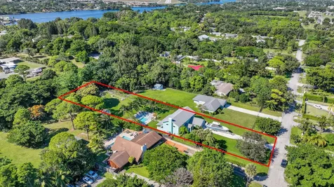 6701 Hillside Lane Lake Worth FL 33462