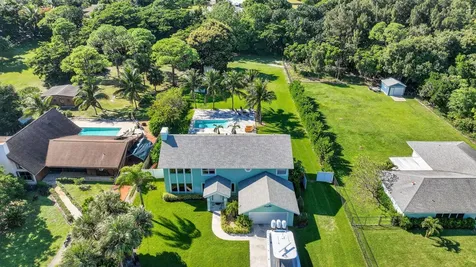 6701 Hillside Lane Lake Worth FL 33462