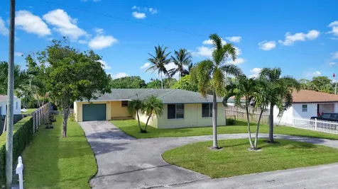 2022 Collier Avenue Lake Worth FL 33461
