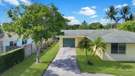2022 Collier Avenue Lake Worth FL 33461