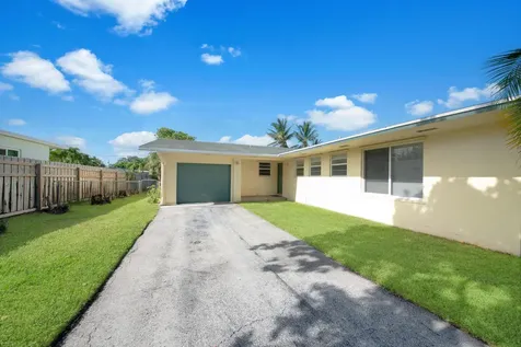 2022 Collier Avenue Lake Worth FL 33461