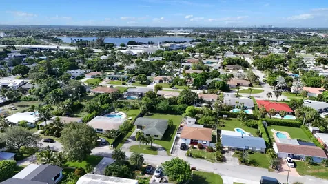 2022 Collier Avenue Lake Worth FL 33461