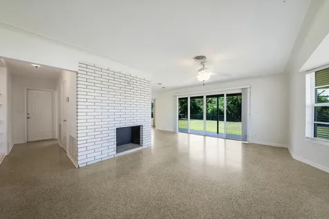 2022 Collier Avenue Lake Worth FL 33461