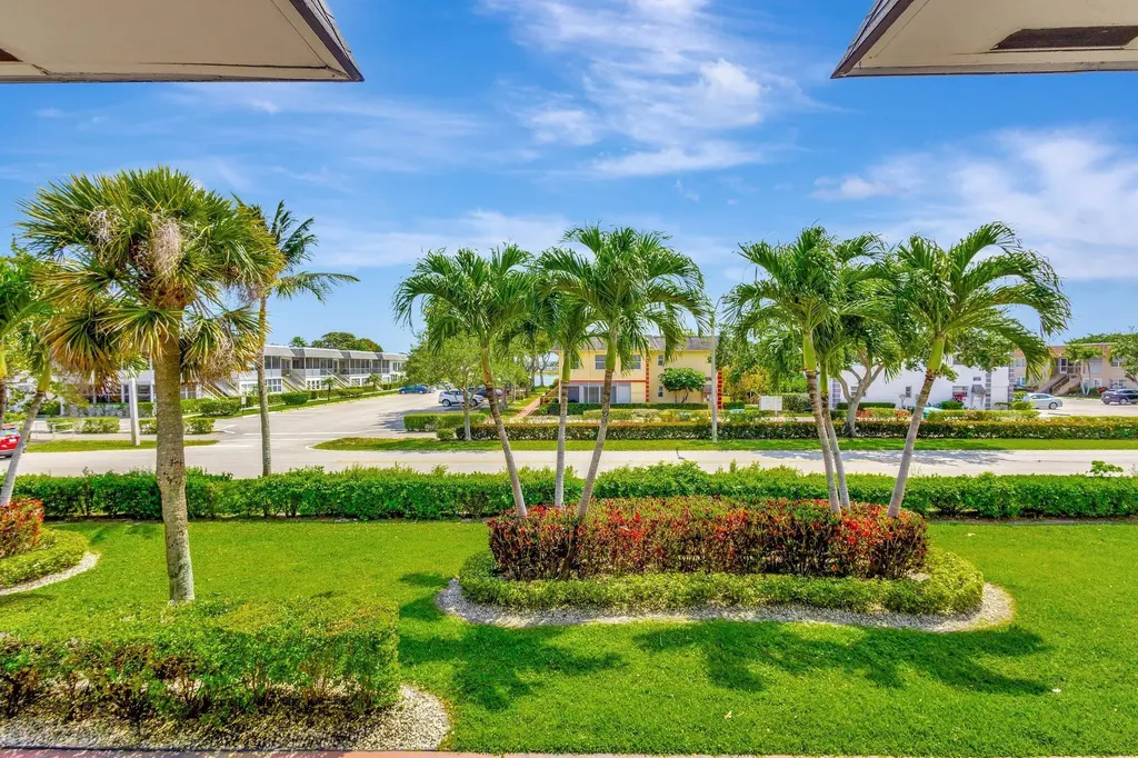 52 Plymouth F West Palm Beach FL 33417