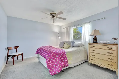 52 Plymouth F West Palm Beach FL 33417