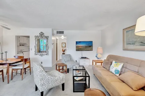 52 Plymouth F West Palm Beach FL 33417