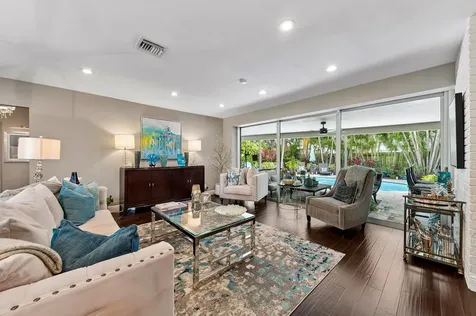 18 NW 25th Court Delray Beach FL 33444