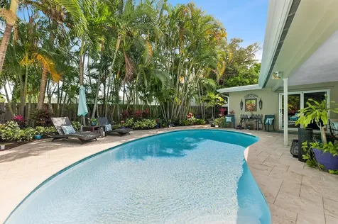 18 NW 25th Court Delray Beach FL 33444