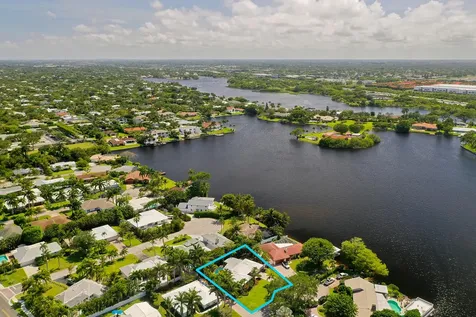 18 NW 25th Court Delray Beach FL 33444