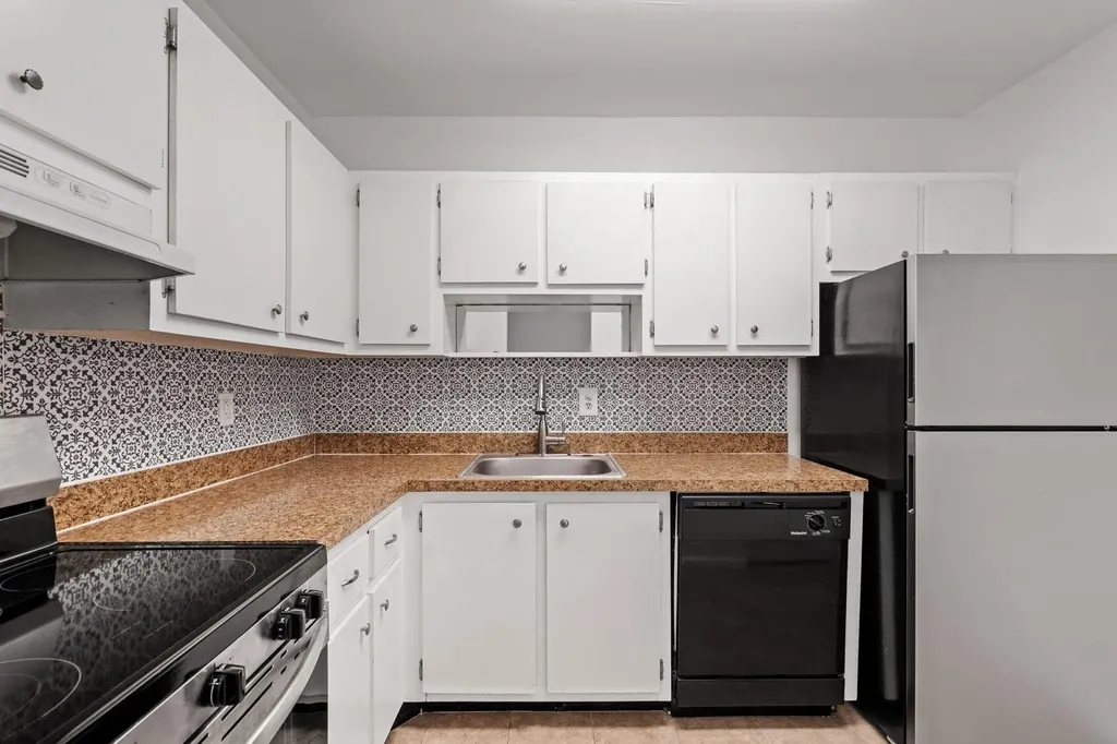 7831 SW 56th Street Miami FL 33155