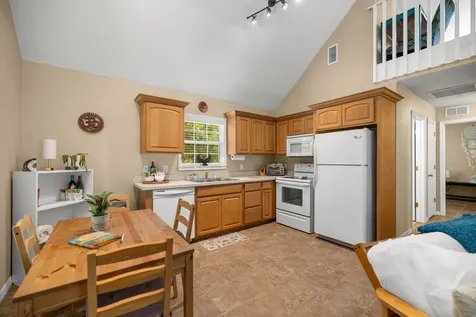 694 SW Quarter Lane Fort White FL 32038