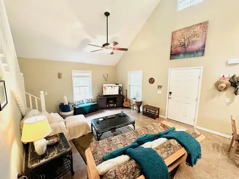 694 SW Quarter Lane Fort White FL 32038