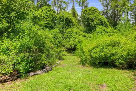 694 SW Quarter Lane Fort White FL 32038
