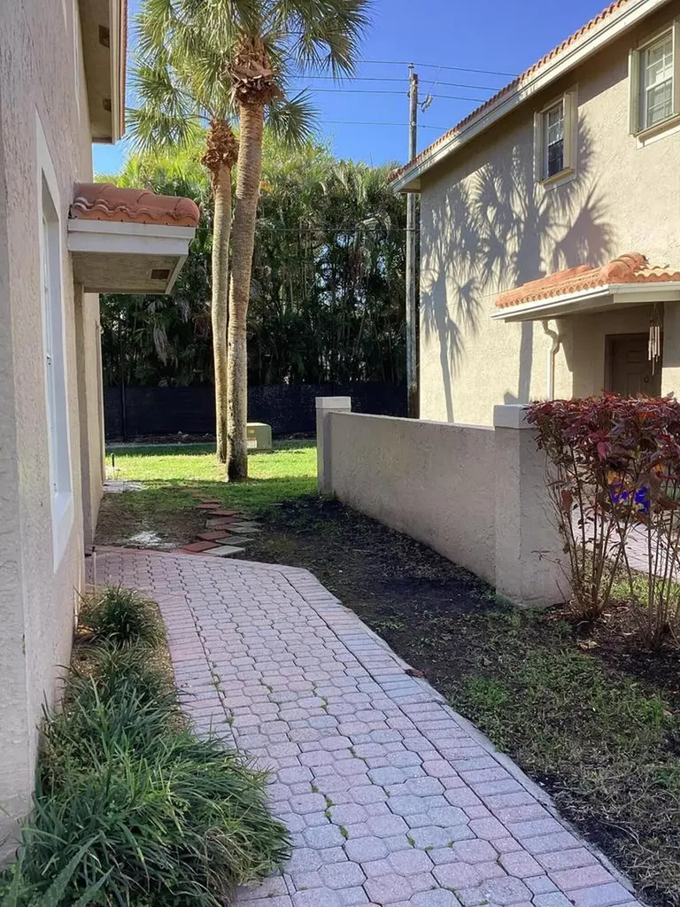 20970 Via Olander Boca Raton FL 33428