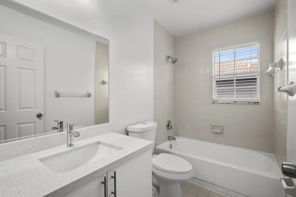 20970 Via Olander Boca Raton FL 33428