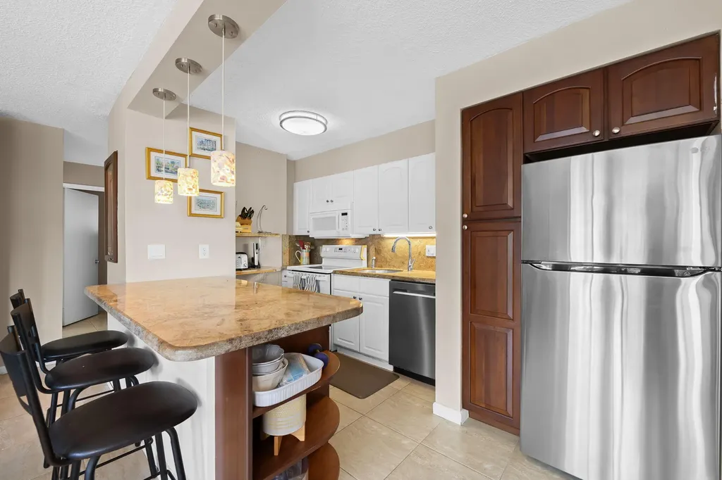 2825 NE 33rd Fort Lauderdale FL 33308