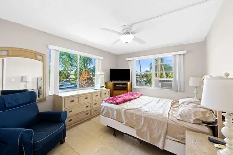 2825 NE 33rd Fort Lauderdale FL 33308