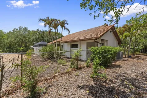 4873 SE Bayshore Terrace Stuart FL 34997