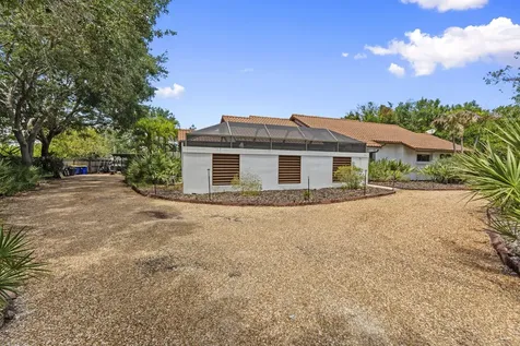 4873 SE Bayshore Terrace Stuart FL 34997
