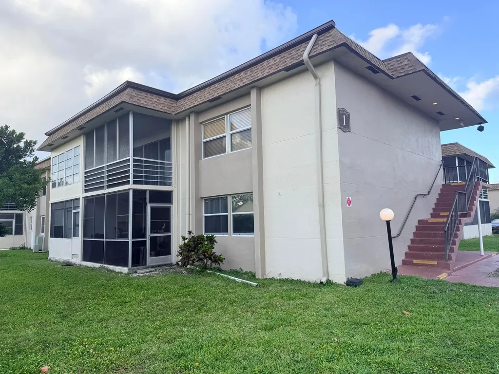 500 Davis Road Palm Springs FL 33461