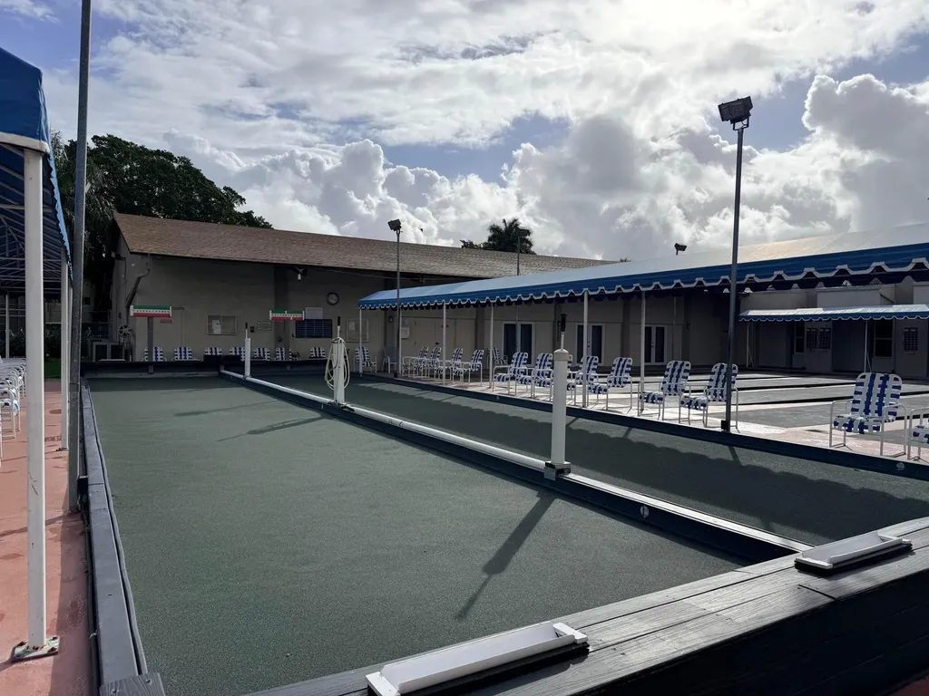 500 Davis Road Palm Springs FL 33461