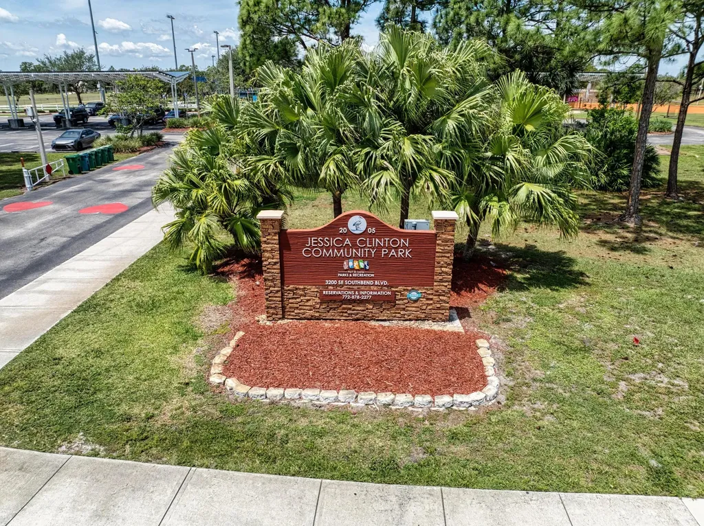 3419 SE Hart Circle Port St Lucie FL 34984