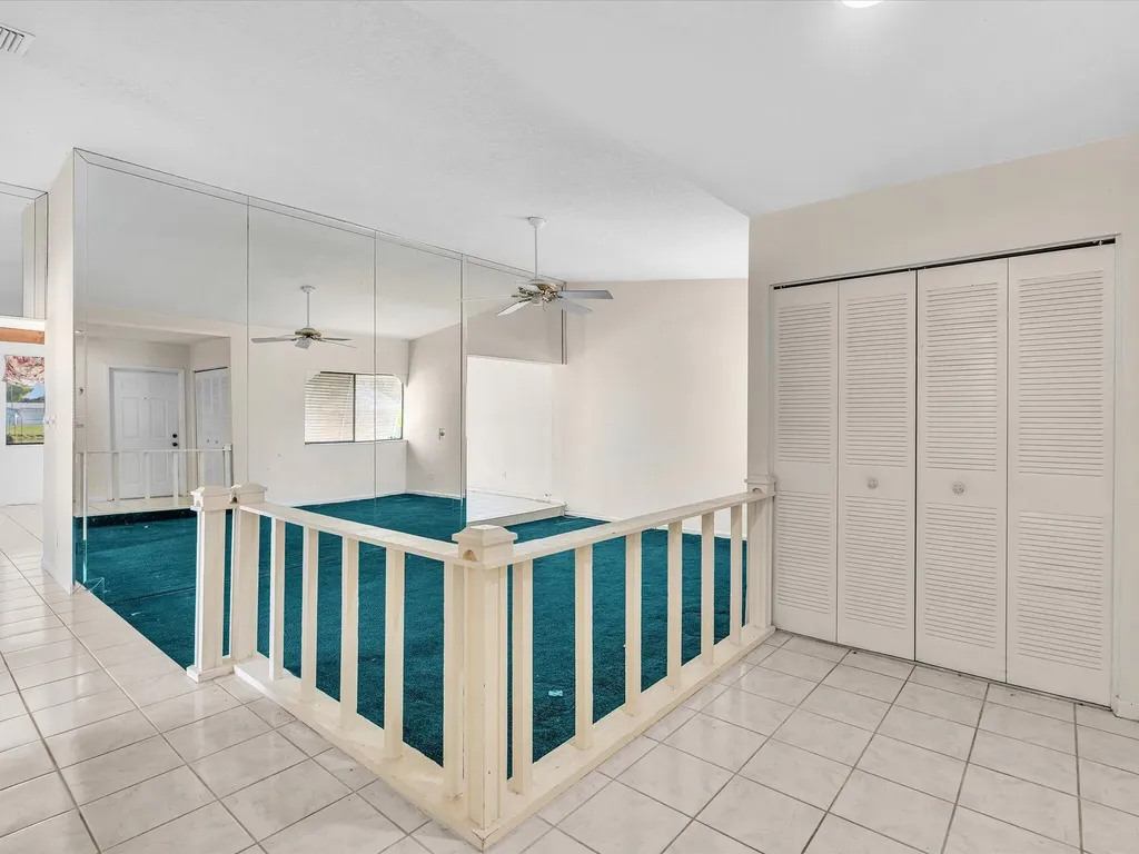 8949 NW 9th Place Plantation FL 33324