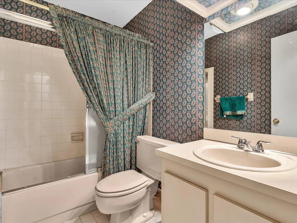 8949 NW 9th Place Plantation FL 33324