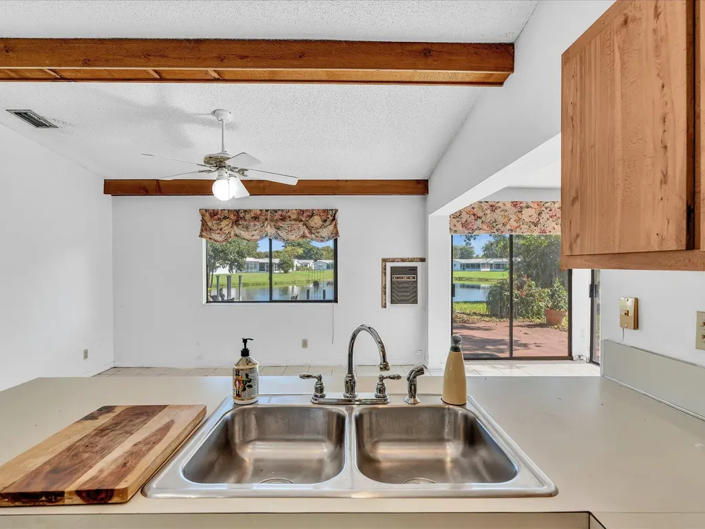8949 NW 9th Place Plantation FL 33324