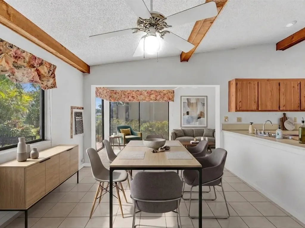 8949 NW 9th Place Plantation FL 33324