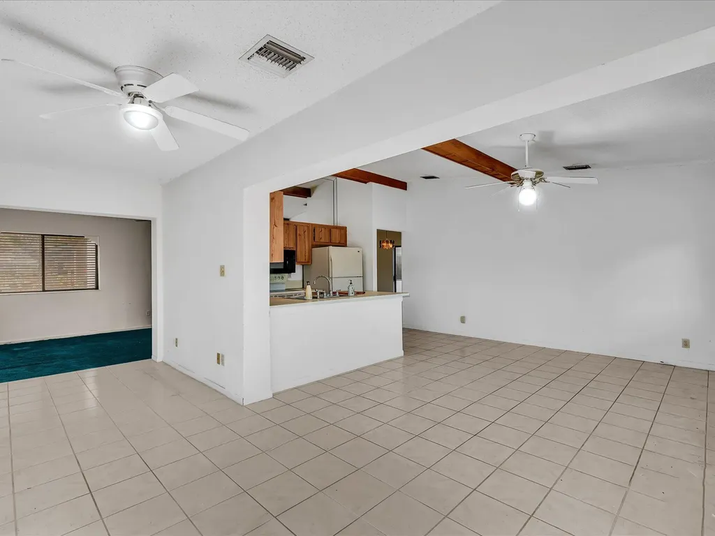 8949 NW 9th Place Plantation FL 33324