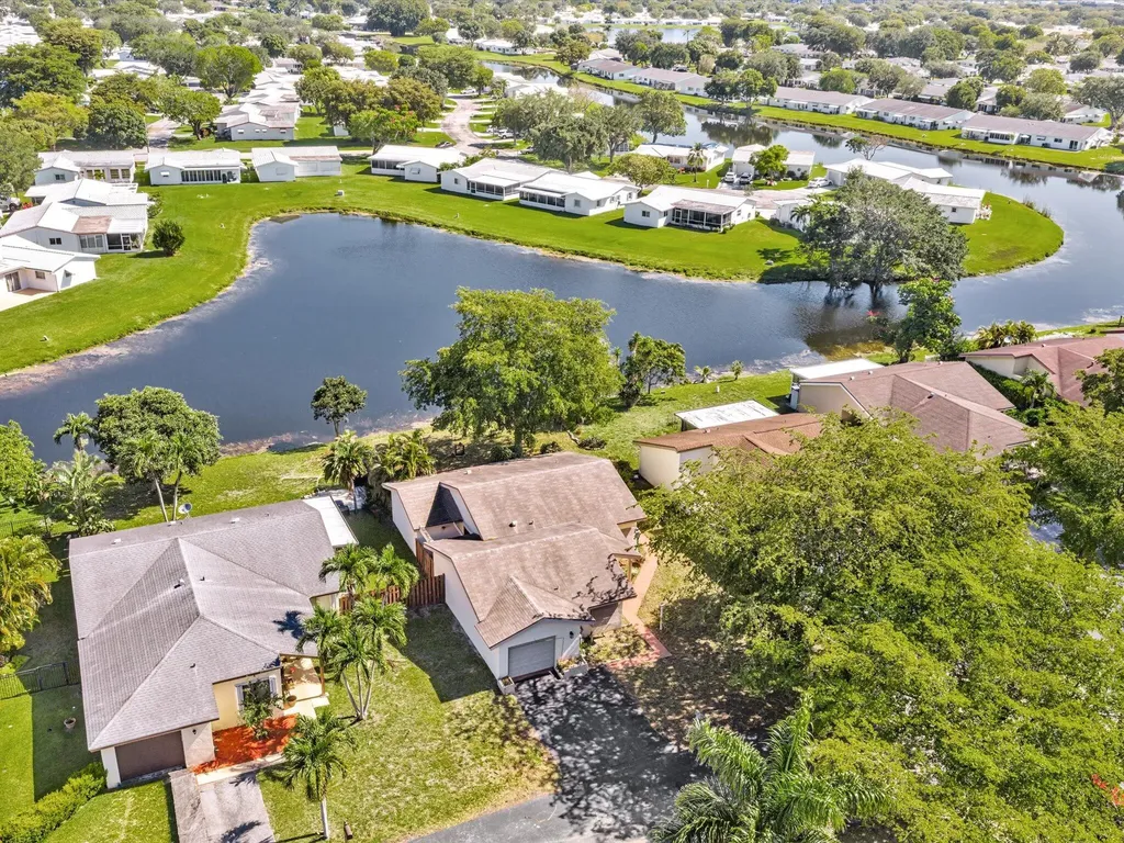 8949 NW 9th Place Plantation FL 33324