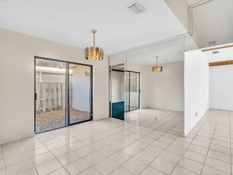 8949 NW 9th Place Plantation FL 33324