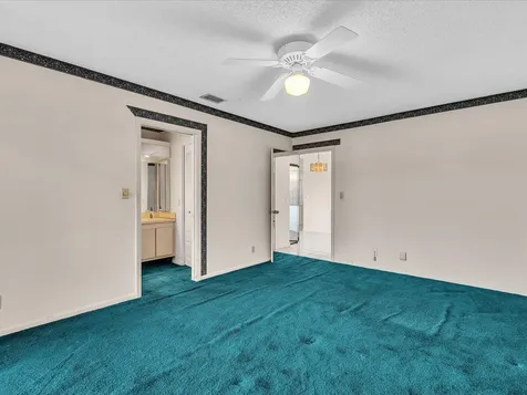 8949 NW 9th Place Plantation FL 33324