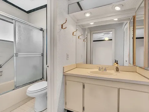8949 NW 9th Place Plantation FL 33324