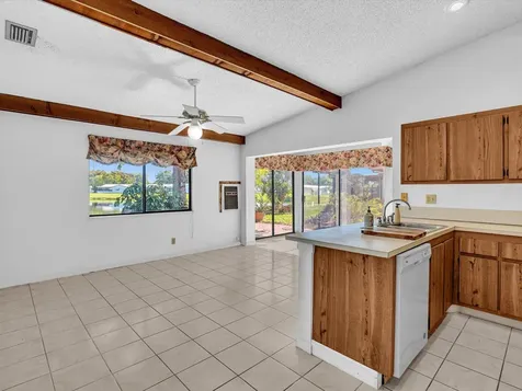 8949 NW 9th Place Plantation FL 33324