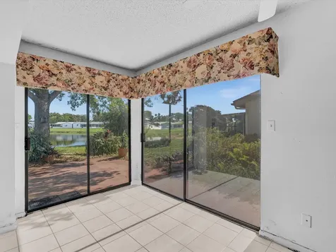 8949 NW 9th Place Plantation FL 33324