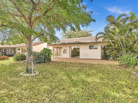 8949 NW 9th Place Plantation FL 33324