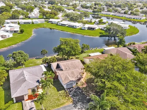 8949 NW 9th Place Plantation FL 33324