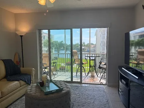 646 Snug Harbor Drive Boynton Beach FL 33435