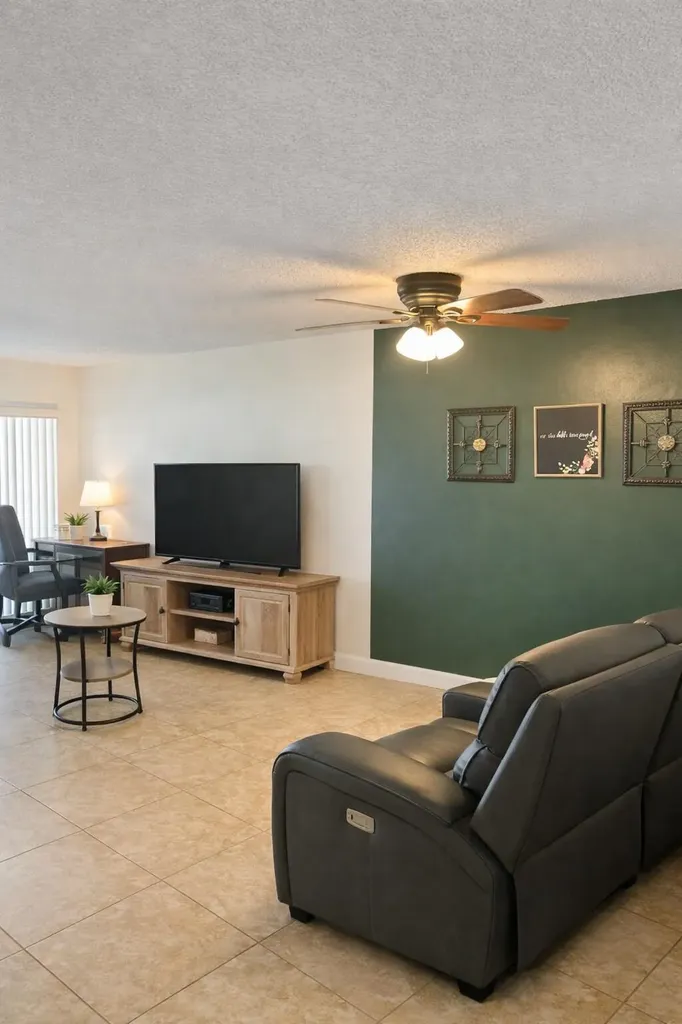 953 Coral Club Drive Coral Springs FL 33071