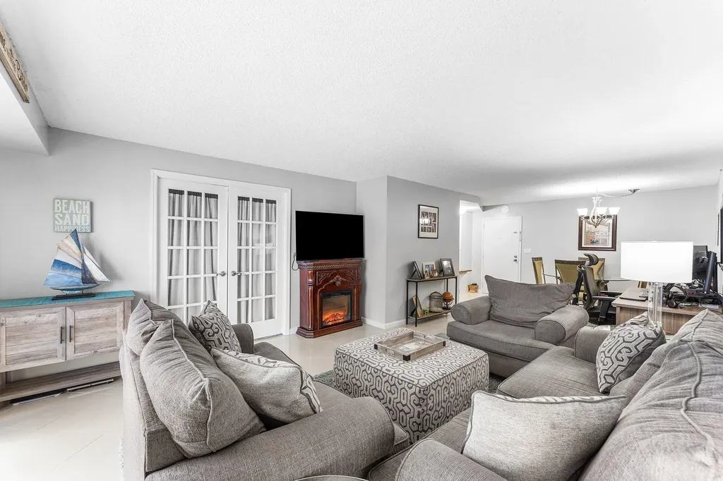 3215 S Ocean Boulevard Highland Beach FL 33487