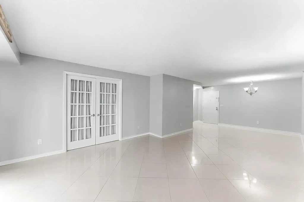 3215 S Ocean Boulevard Highland Beach FL 33487