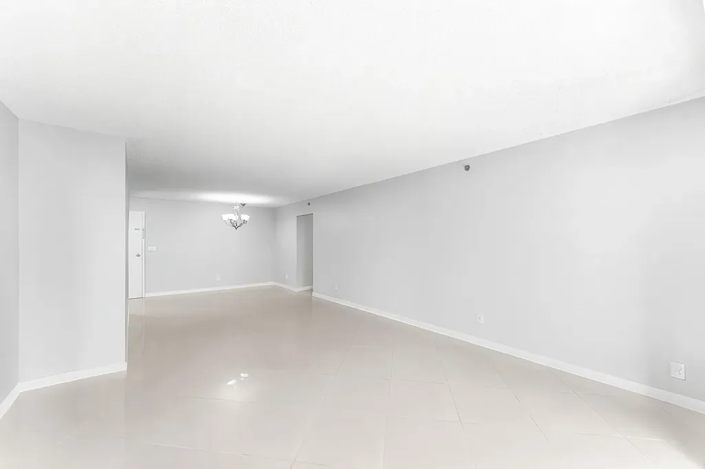 3215 S Ocean Boulevard Highland Beach FL 33487