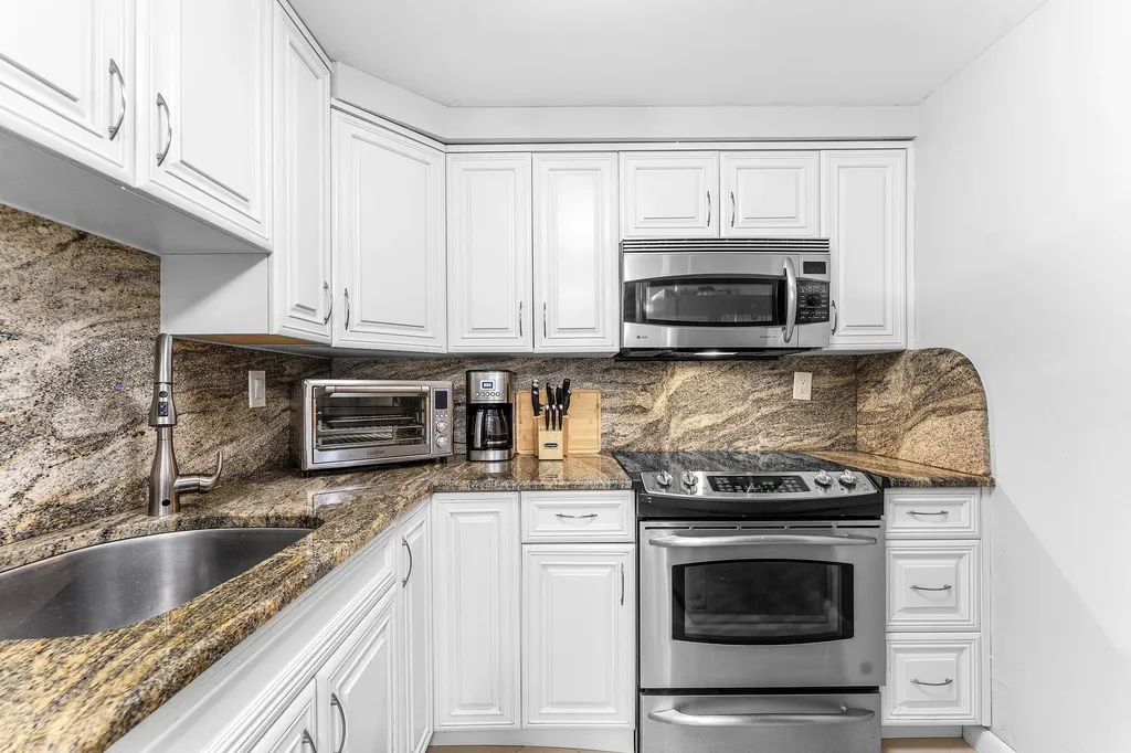 3215 S Ocean Boulevard Highland Beach FL 33487