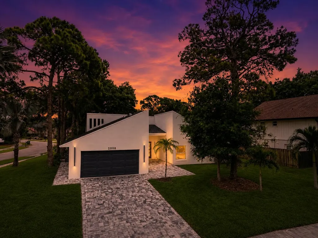 2908 NW 24th Way Boca Raton FL 33431