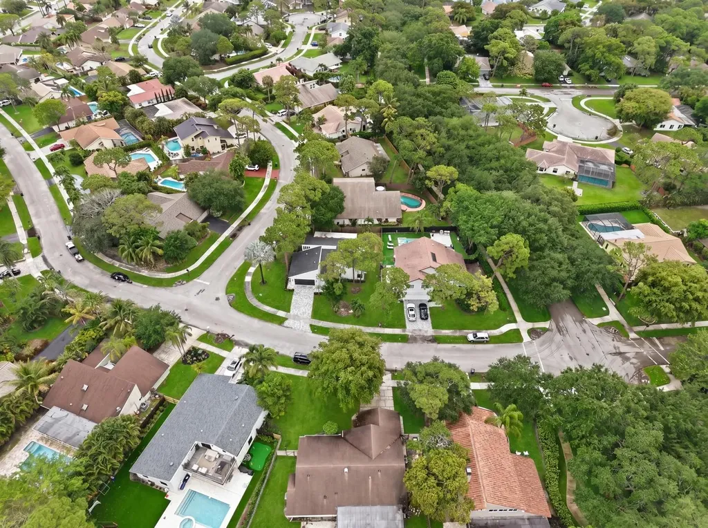 2908 NW 24th Way Boca Raton FL 33431