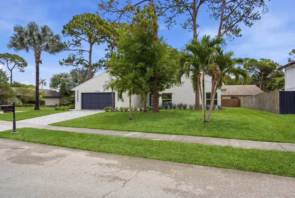 2908 NW 24th Way Boca Raton FL 33431