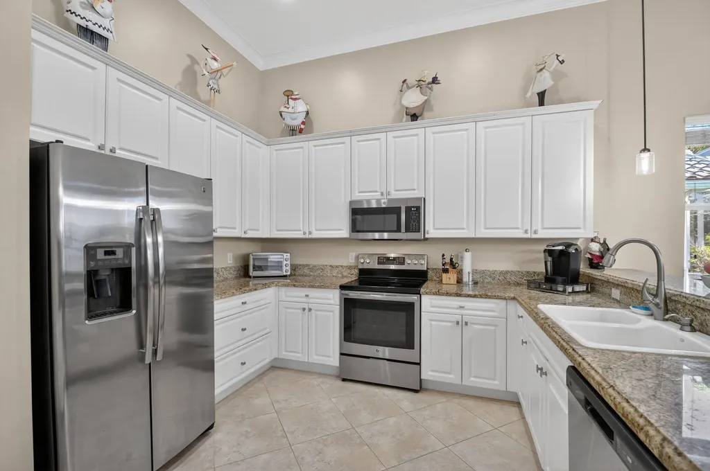 6664 Murano Way Lake Worth FL 33467