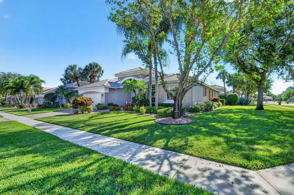 6664 Murano Way Lake Worth FL 33467